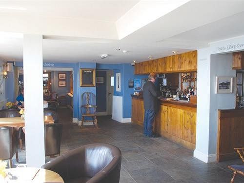 Inn On The Shore 4*